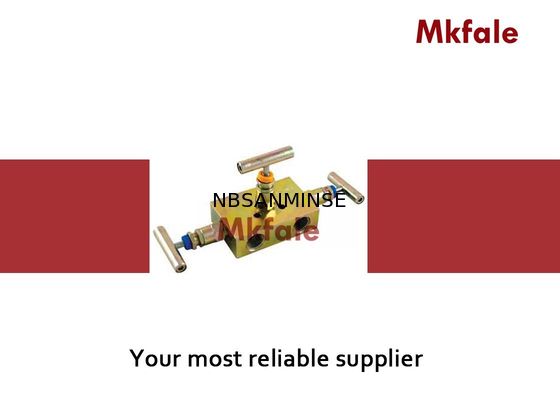 Tres múltiples dos de la válvula bloquean las válvulas y una válvula de igualación para la válvula de alta presión SS316 del indicador de presión